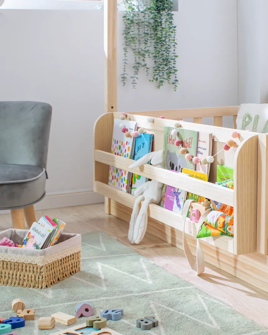 Cama casita Montessori con librería | Envío rápido y gratuito