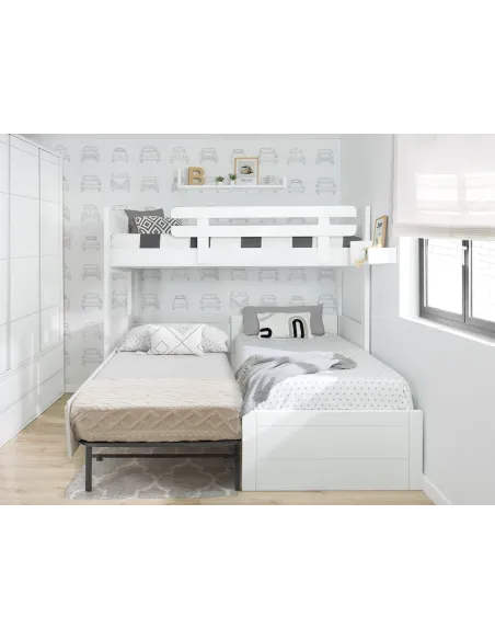 Litera en L con tres camas | Habitaciones para hermanos