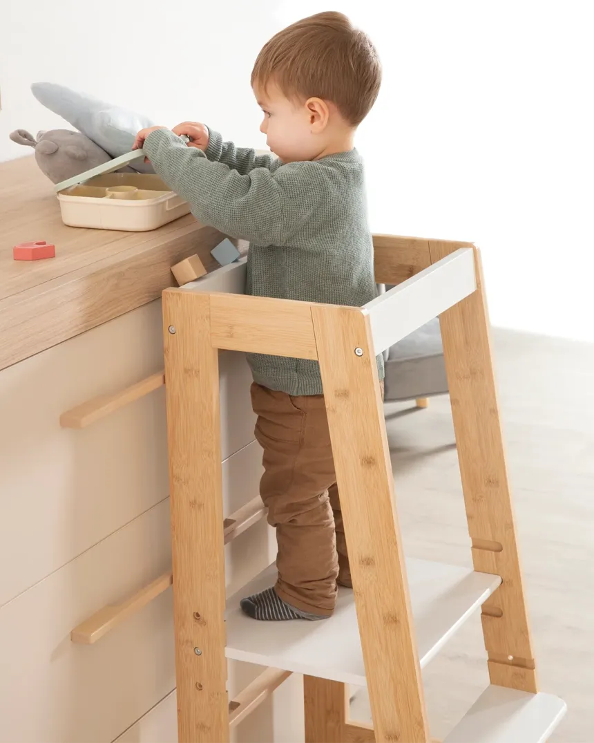 Torre de aprendizaje Montessori | Blanco y madera natural