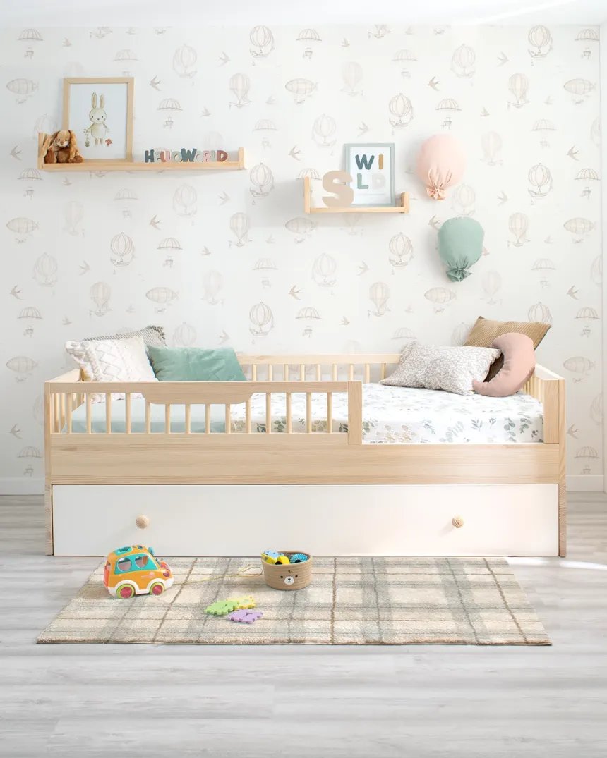 Cama Montessori Sofía natural + kit evolutivo