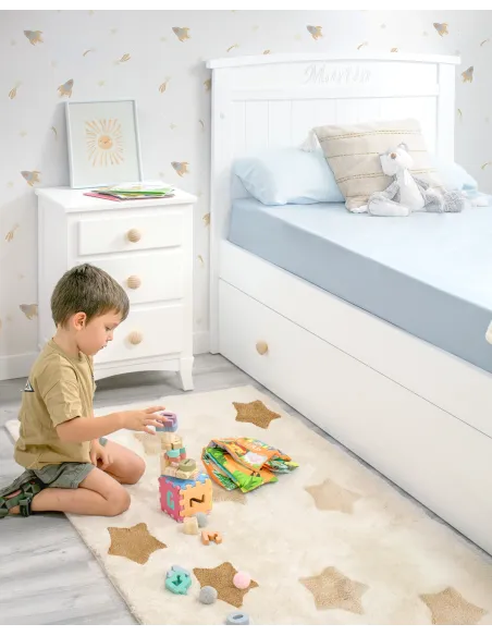 Habitación infantil con cama nido curvo