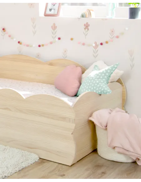 Cama Montessori Nube madera natural para habitación infantil