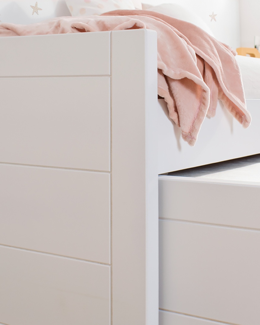 Habitación para hermanos con cama y zona de estudio doble / Promo
