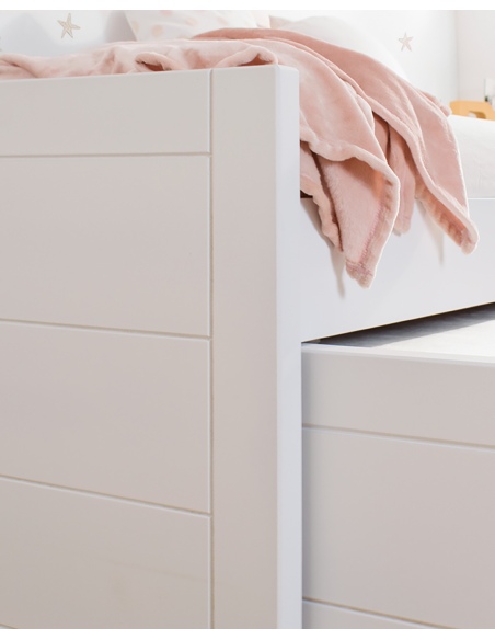 Habitación para hermanos con cama y zona de estudio doble / Promo