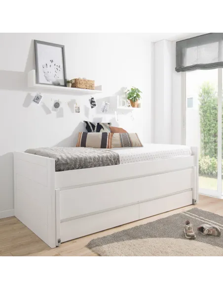 Habitación para hermanos con cama y zona de estudio doble / Promo