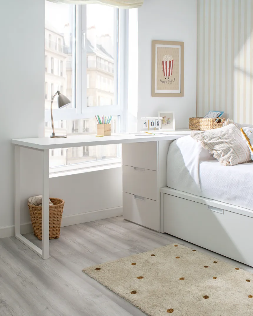 Escritorio blanco con cajonera Forma abedul | Novedades