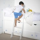 Escalera infantil para camas